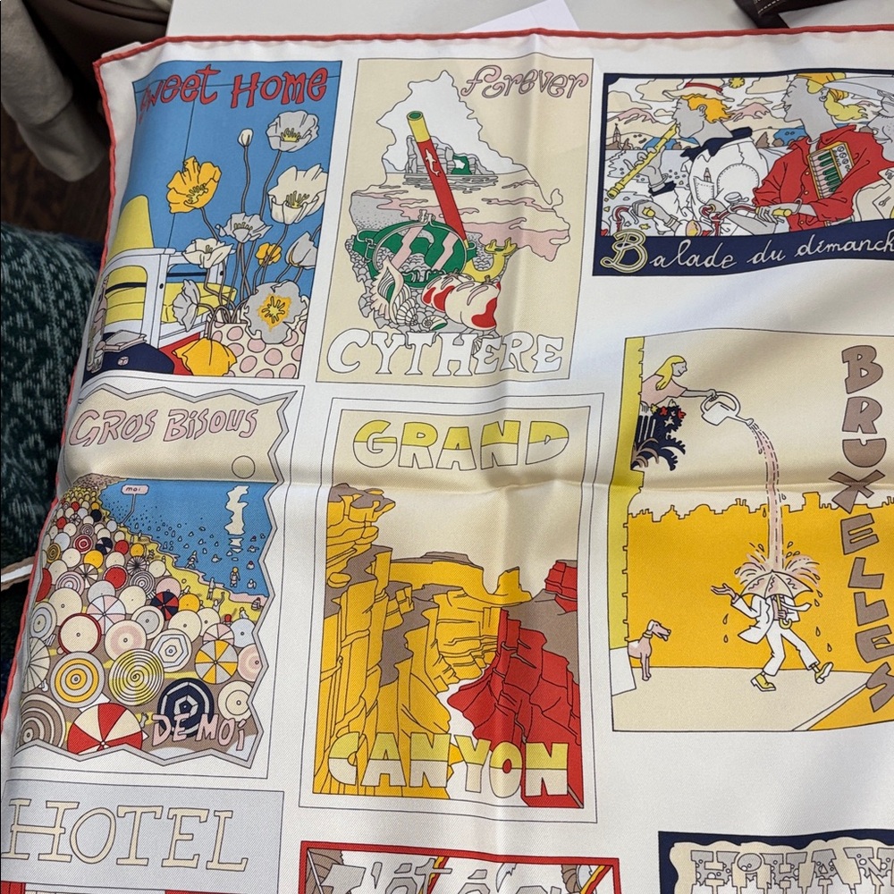 Brand new Hermes scarf 90 on est bien - Picture 5 of 7